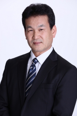 辛坊　治郎