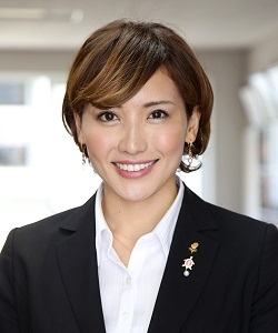 石黒　由美子