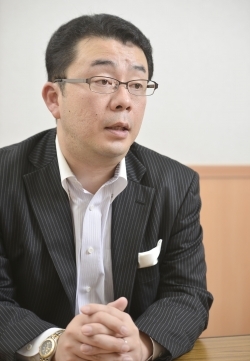 さかい ようすけ