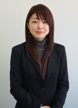 宇井 千明