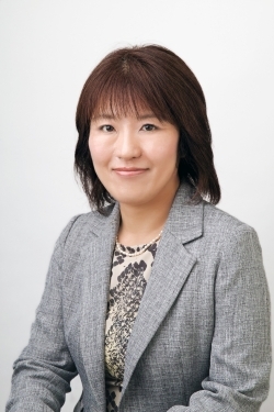 山田　芳子