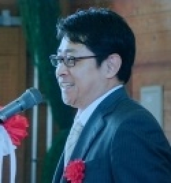 水間 よしひと
