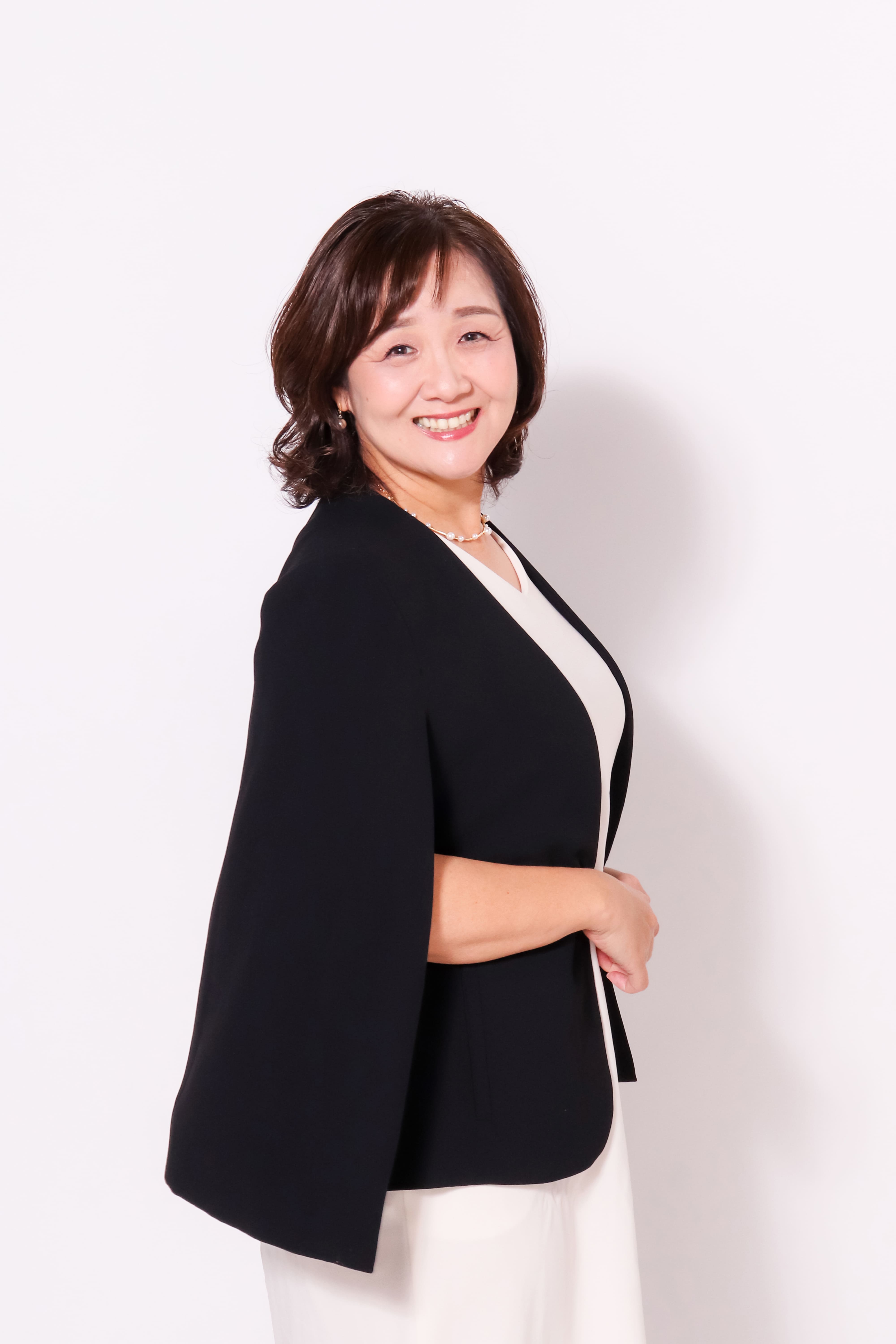 比嘉　華奈江