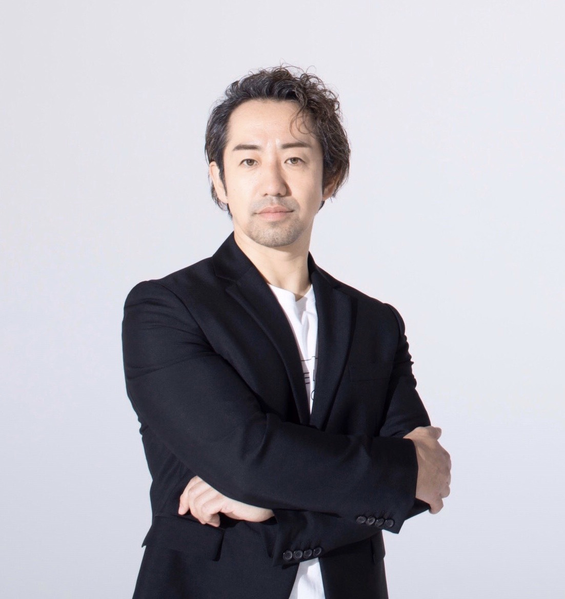 加藤　秀視