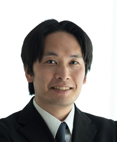 深田　智史
